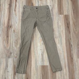American Eagle Outfitters Men's Olive Chinos